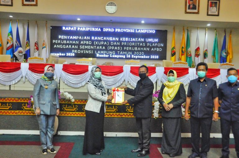 Penyampaian KUPA Dan PPAS Perubahan APBD Provinsi Lampung Tahun 2020