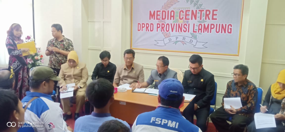 Audiensi DPRD Lampung dengan Gerakan Buruh FSPNI Lampung