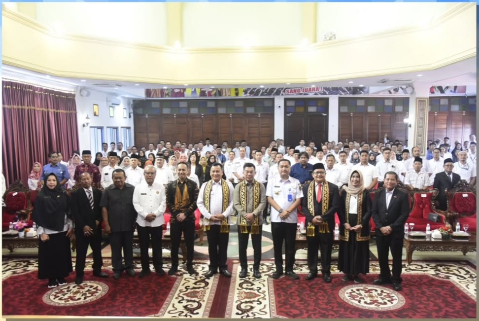 Ketua Komisi V DPRD Provinsi Lampung, Bapak Dr. H. Yanuar Irawan, S.E., M.M. menghadiri acara Seminar dan Pembinaan Forum Komunikasi Kepala Sekolah (FKKS) SMK Swasta Provinsi Lampung